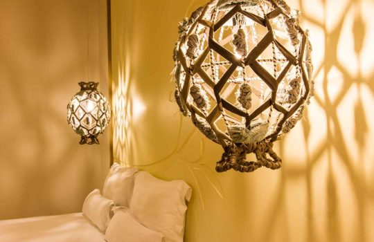 Choosing Bedroom Lamps2